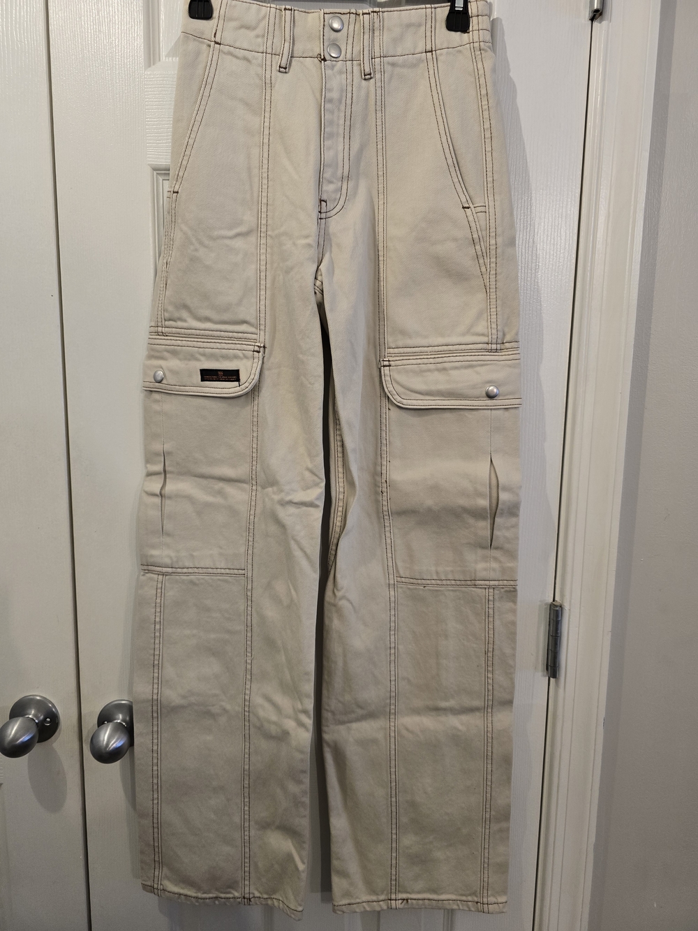 NWOT BDG Cargo Pants - 25
